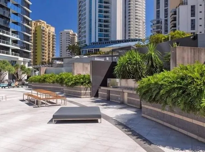 Circle On Cavill 2-Bed Sea View Apartment Gold Coast